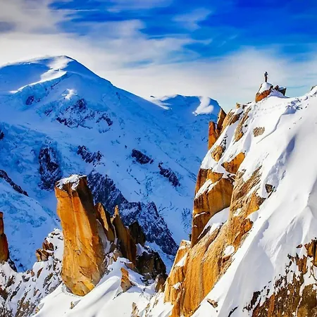 Petit Dru - Mezzanine With Mont Blanc * Chamonix Mont Blanc