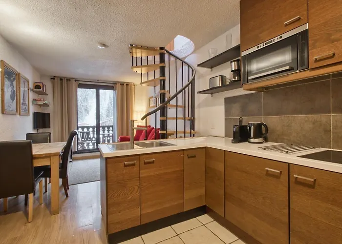 Petit Dru - Mezzanine With Mont Blanc