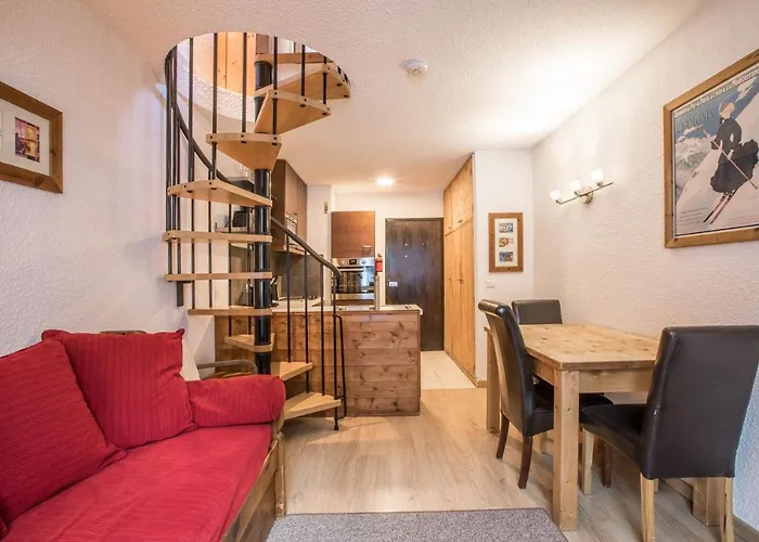 Petit Dru - Mezzanine With Mont Blanc *